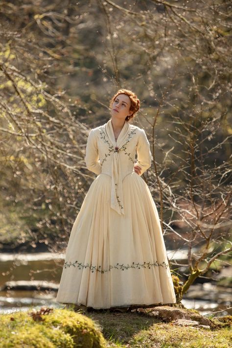 Outlander Wedding, Fraser Clan, Cream Wedding Dresses, Outlander Costumes, The Fiery Cross, Outlander Claire, Outlander Tv, Diana Gabaldon, Outlander Series