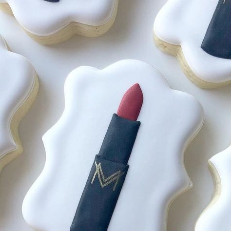 WSKD Halifax Custom Cookies on Instagram: "Lipstick cookies for the lipstick queen @vickyminamakeup 💄 . . . . . #royalicing #customcookies #decoratedcookies #dartmouthcookies #halifaxcookies #halifax #novascotia #halifaxnoise #haligonia #halifaxbakery #wskdhalifax #cookier #lovecookies #decoratedsugarcookies #cookiedecorating #cookiesofinstagram #designercookies #cookies #wiltoncakes #floralcookies #bylocaldartmouth #dartmouthmakers #chowhali #downtowndartmouth #lipstickcookies #makeupcookies #vickyminamakeup" Lipstick Cookies Decorated, Lipstick Cookies, Wilton Cakes, Lipstick Queen, Cookies Decorated, Cookie Ideas, Custom Cookies, Sugar Cookies Decorated, Royal Icing