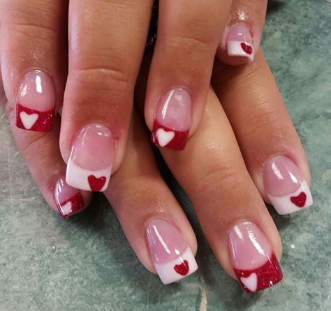 Valentines Nail Art Designs, Ads Social Media, Ads Manager, 2023 Nails, Nail Tip Designs, Heart Nail Designs, Valentine Nail Art, French Tip Nail Designs, February Nails