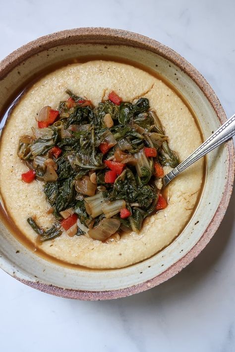 Vegan Grits, Vegan Soul Food Recipes, Cooking Collard Greens, Grits And Greens, Meatless Meals Healthy, Soul Food Recipes, Vegan Fried Chicken, Collard Greens Recipe, Vegan Soul Food