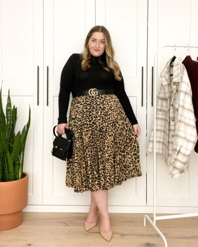 Modest Fall Outfits Plus Size, Plus Size Modest Fall Fashion, Modest Curvy Outfits, Plus Size Preppy Outfits, Mid Size Aesthetic, Summer Outfits Big Stomach, Aesthetic Plus Size, Plus Size Summer Outfits Big Stomach, Big Stomach