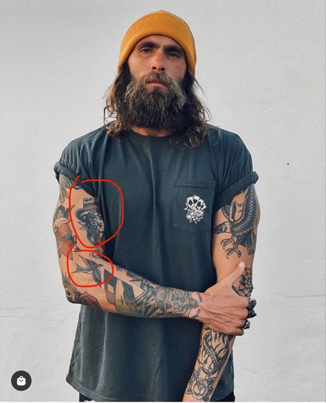 Mens Black And White Tattoos, Mens Traditional Tattoos, Vintage Tattoo Men, Men With Tattoos, Traditional Tattoo Black And White, American Traditional Sleeve, Traditional Tattoo Man, Man With Tattoos, Hipster Tattoo