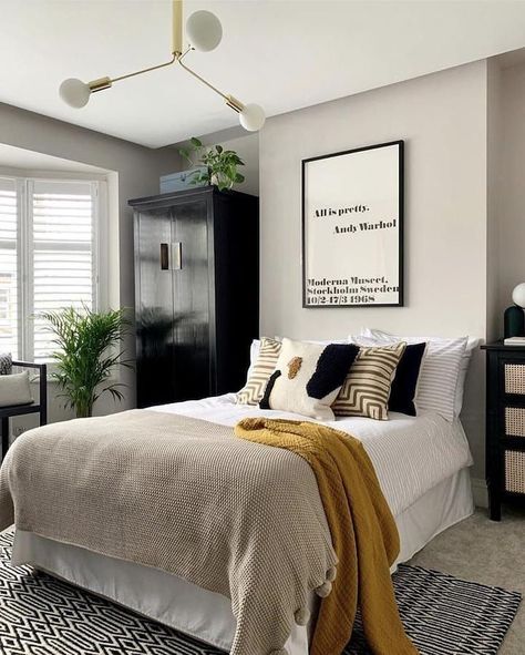 Nashville House, House Shopping, Black Bedroom Furniture, Black Wardrobe, Bedroom Decor Inspiration, Bedroom Master, Cozy Room Decor, Black Furniture, Master Bedrooms