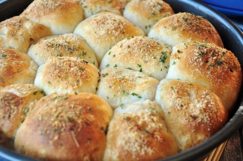 51 Favorite Potluck Recipes And Ideas - Food.com Meatballs And Cheese, Stuffed Biscuits, Magic Cake Recipes, Flaky Biscuits, Homemade Meatballs, Biscuits Recipe, Pizza Bites, Potluck Recipes, Appetizer Dips