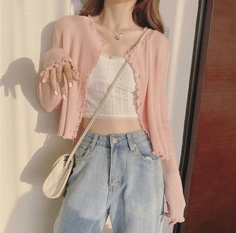 Soft Girl Outfits, Looks Pinterest, Kawaii Fashion Outfits, Korean Girl Fashion, Mode Inspo, Korean Outfits, Teen Fashion Outfits, Looks Vintage, Kawaii Fashion