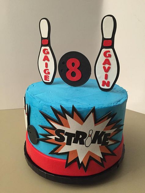 Bowling Themed Birthday Cake, Bowling Cakes For Boys, Bowling Theme Cake, Bowling Cake Ideas, Bowling Birthday Cake, Cake Piping Techniques, Bowling Cake, Bowling Birthday Party, Candy Birthday Cakes