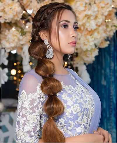 Trending Diwali Party Hairstyles for Your First Newly Wed Diwali! (C) Ritika Kadam | Side braid | Puffs | jasmine Hairstyle | Engagement Looks | Mehendi looks | Trending new hairs for Indian Brides | Long hairs hairstyles | #wittyvows #bridesofwittyvows #indianbride #sidebraids #jasmine #mehendi #mehndi #lavendar #bridetobe #bridalhair #bridalhairstyle #longhairstyles Puff Braid Hairstyles, Eid Hairstyles, Braid Trends, Engagement Hairstyles, Side Braid Hairstyles, Hair Puff, Bubble Braids, Diwali Party, Indian Wedding Hairstyles