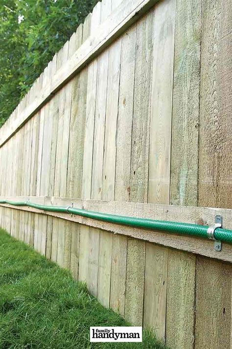 Diy Backyard Ideas, Taman Diy, Desain Lanskap, Diy Yard, Backyard Diy Projects, Backyard Fences, Garden Yard Ideas, Backyard Projects, Backyard Makeover