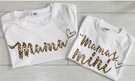 Mother Daughter Shirts Ideas, Mother Daughter Twinning, Mother Daughter Matching Shirts, Mum And Daughter Matching, Mom And Me Shirts, Mother Daughter Shirts, Cake Smash Outfit Boy, Mom Daughter Outfits, Daughter Outfits