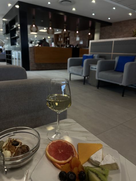 Airport Business class lounge | King Shaka International Airport Business Lounge Airport, First Class Lounge Airport, Airport Lounge Aesthetic, Airport Business Lounge, Lounge Airport, Airport Vip Lounge, Airport Restaurant, First Class Lounge, Lounge Aesthetic