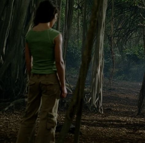 Kate From Lost Outfits, Kate Austen Lost Outfit, Kate Austen Lost, Kate Lost, Kate Austen, Kate Green, Evangeline Lilly, كريستيانو رونالدو, Green Shirt