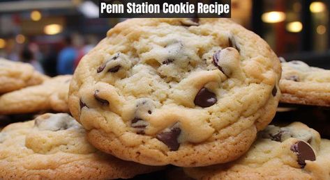 Copycat Penn Station Cookies, Penn Station Cookie Recipe, Quick Cookies Recipes, Penn Station, Kitchen Guide, Delicious Cookie Recipes, Chocolate Chunk Cookies, Easy Baking Recipes Desserts, Easy Cookie Recipes