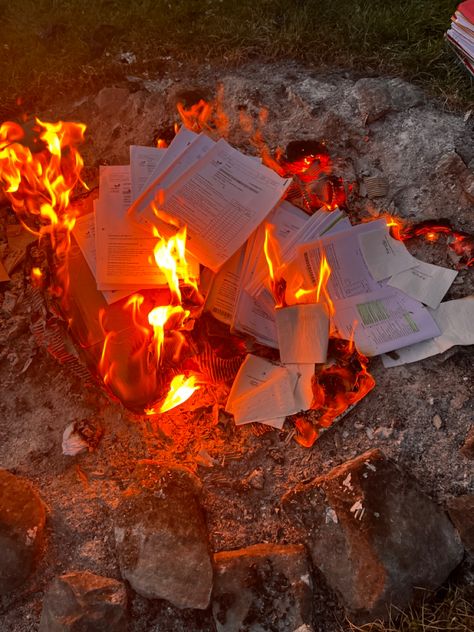 Burning school books with lily Burning Books Aesthetic, Book Burning Aesthetic, Burning School Work, Burning Book Aesthetic, Burning School, Book On Fire, Fahrenheit 451 Aesthetic, Ray Bradbury Fahrenheit 451, Book Burning