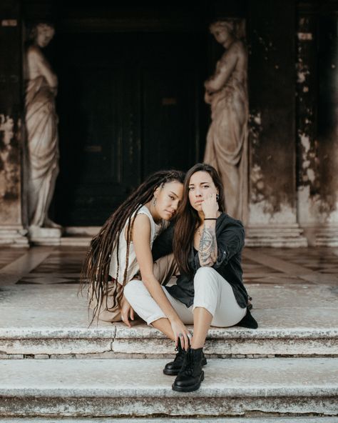 She Is My Safe Place by Venice Photographer Kinga Leftska › Beloved Stories Sitting Poses For Couples, Couples Sitting Poses, Venice Couple, Queer Engagement, My Safe Place, Poses For Couples, Couples Outfit, Summer Couples, Couples Shoot