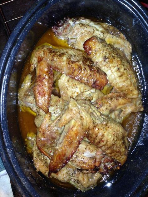 BEST TURKEY WINGS EVER!!!👍👍❤️ #Food #Drink #Musely #Tip Crockpot Turkey Wings, Bake Turkey Wings Recipe, Smothered Turkey, Baked Turkey Wings, Zesty Italian Dressing, Crockpot Turkey, Southern Recipes Soul Food, Fried Turkey, Turkey Wings