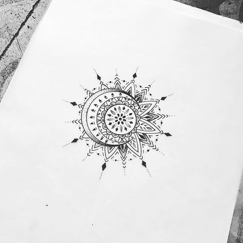 Dotwork Tattoo Mandala, Tattoo Sonne, Moon Sun Tattoo, Ubud Indonesia, Kunst Tattoos, Unalome Tattoo, Moon Tattoo Designs, Inspiration Tattoos, Cat Tattoos