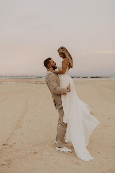 Do you dream of a Koh Lanta wedding on a remote area,  as one of the best еxреrіеnсеѕ оf уоur lіfе?#phuketwedding #thaiwedding #celebrantthailand #thailandwedding Egypt Elopement, Sand Dunes Elopement, Glamis Sand Dunes, Sand Mountain, Fallon Nevada, Bohemian Elopement, Ace Hotel Palm Springs, Koh Lanta Thailand, Thailand Phuket