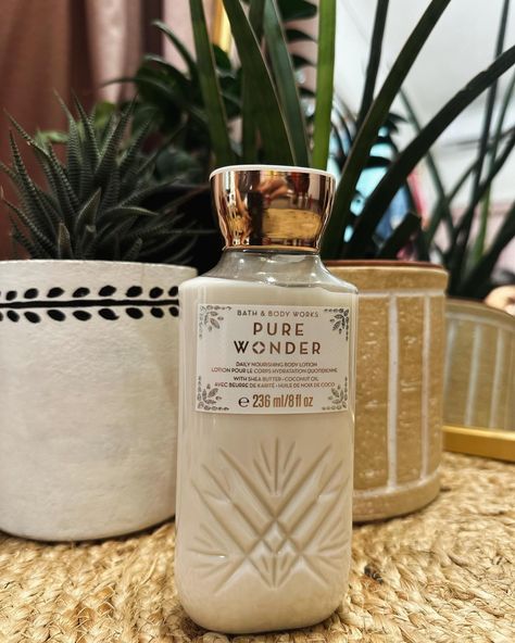 Pure Wonder Daily Nourishing Body Lotion What it smells like: a dreamy, warm, joyfully bright delight. Fragrance notes: iced rosé, star jasmine and warm white amber. Pure Wonder, Star Jasmine, Fragrance Notes, Body Works, Bath And Body Works, Body Lotion, Warm White, Bath And Body, Lotion