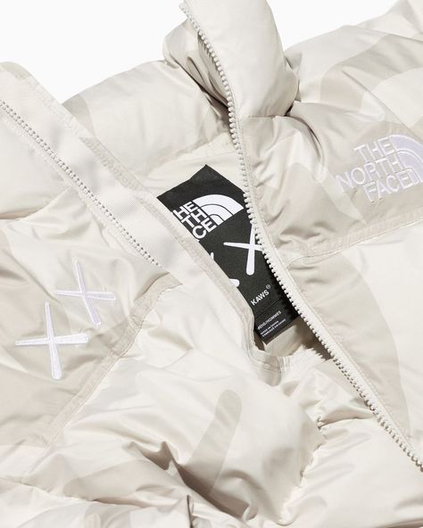 A new vibe to a classic TNF jacket. Built on a silhouette from the 90's. This water-repellent, down-insulated icon keeps you covered from the street to the summit. Tnf Jacket, Water Repellent, North Face, The North Face