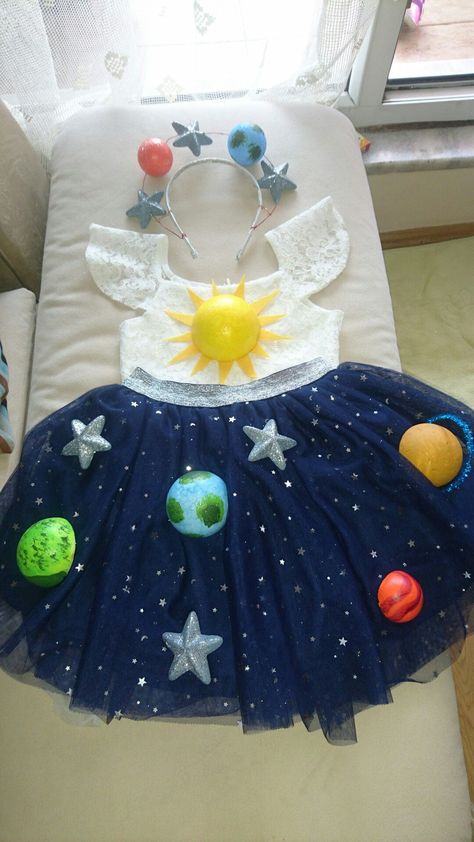 Outer Space Dress Up Day, Diy Carnaval Costume, Maskembal Ideas For Kids, Space Theme Party Outfit, Space Party Costumes, Carnaval Kids, Food Spicy, Space Costumes, Tips For Cooking