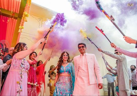 Carnival Entry Ideas, Haldi Entry Ideas For Bride And Groom, Mehendi Games, Haldi Entry Ideas, Haldi Games, Bride And Groom Entry Ideas, Bride Groom Entry Ideas, Haldi Entry, Couple Entry Ideas