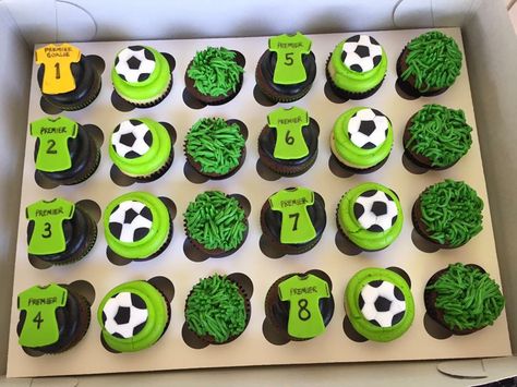 Football Cupcakes Soccer, Soccer Ball Cupcakes, Soccer Cupcake Ideas, Soccer Cupcake Cake, Football Cupcakes Ideas, Sports Cupcakes, Soccer Cupcakes, Baby Shower Cupcakes For Boy, Football Themed Cakes