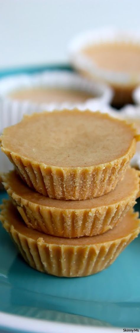 Low Carb Snacks Sweet, Gf Treats, Banana Baby Food, Healthy Peanut Butter Cups, Peanut Butter Cups Recipe, Peanut Butter Snacks, Coconut Peanut Butter, 1200 Calorie, Low Carb Dessert