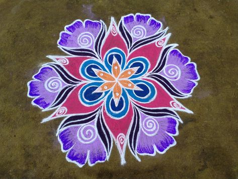 Beautiful Rangoli Designs Indian Simple, New Year Rangoli With Dots, Rangoli For Navratri, Ready Rangoli, Methi Recipes, Colour Kolam, Art Rangoli, Rangoli Designs For Competition, Pongal Kolam