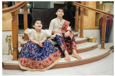 Brother And Sister Outfits, Father Son Matching Outfits, Kids Saree, Boys Dresses, Indian Dresses For Kids, Pattu Langa, Kids Indian Wear, Groom Dress Men, Sister And Brother