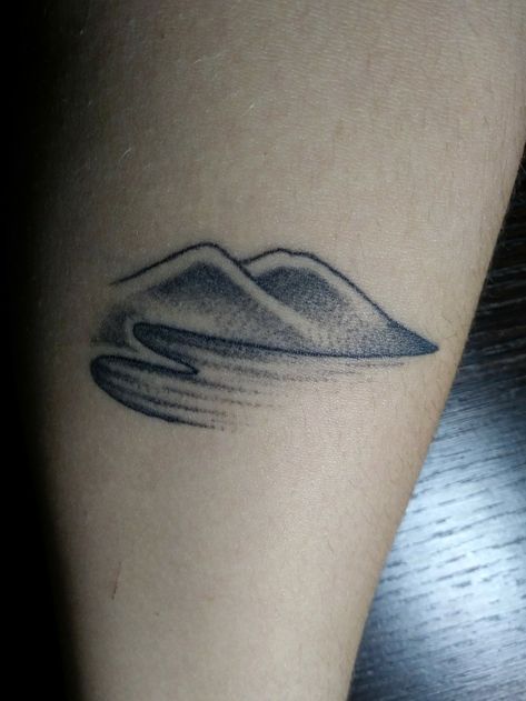 Vesuvio Tattoo, Book Tattoo, Naples, Girl Tattoos, Artist Studio, Jesus Fish Tattoo, Triangle Tattoo, Tattoos, Tattoo Girls