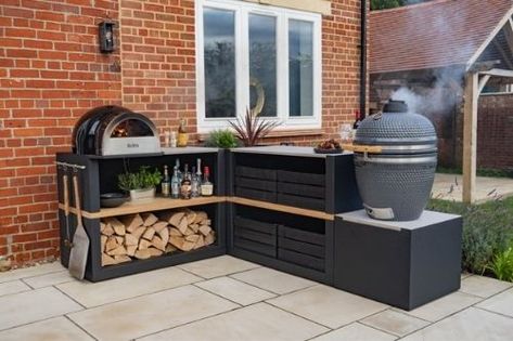 Bbq Set Up Ideas Patio, Corner Bbq Area, Corner Bbq Area Ideas, Ooni Table, Best Outdoor Grills, Bbq Shelter, Small Bbq, Pizza Sign, Small Outdoor Kitchens