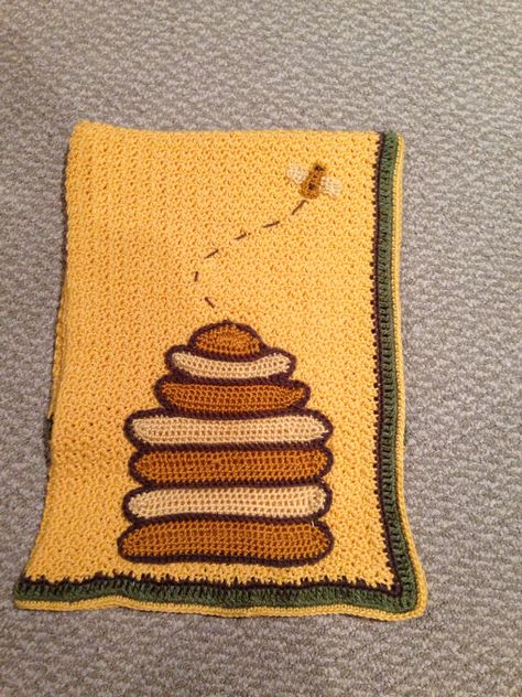 Beehive baby blanket. As close as I could get to a Winnie the Pooh nursery. Classic Pooh Crochet Patterns, Winnie The Pooh Crochet Blanket Pattern, Crochet Baby Blanket Patterns Free, Winnie The Pooh Crochet, Patchwork Afghan, Pooh Crochet, Knit Gifts, Crochet Baby Stuff, Crochet Baby Blanket Patterns