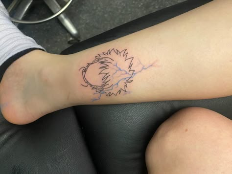 Killua Inspired Tattoo, Killua Zoldyck Tattoo Design, Killua Lightning Tattoo, Killua Eyes Tattoo, Anime Thigh Tattoo, Killua Tattoo Ideas, Hxh Tattoos, Killua Tattoo, Hunter X Hunter Tattoo