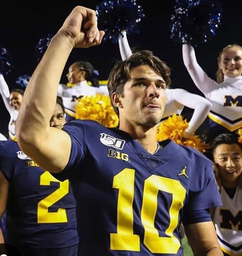 Wide Receiver Aesthetic, Luke Mccaffrey, Dylan Mccaffrey, Football America, Mc Carthy, Special Forces Gear, College Football Players, Navy Football, Cute Football Players