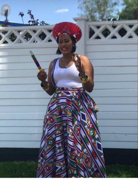 Ndebele Print skirt Ndebele Print Outfits, Ndebele Traditional Attire, Ndebele Print, Black Men Casual Style, South African Clothes, African Attire Dresses, Traditional Attire, African Jewelry, African Attire