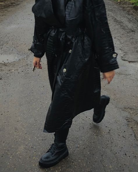 Trenchcoat Aesthetic, Villain Clothing, Black Leather Trench Coat, Villain Aesthetic, Misery Loves Company, Dark Feeds, Print Aesthetic, Leather Trench, Leather Trench Coat