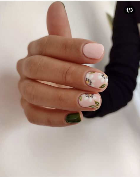 Nail Designs For The Summer, Short Summer Nails, Summer Nails Designs, Shiny Nails Designs, Boho Nails, French Flowers, Modern Nails, Minimal Nails, Work Nails