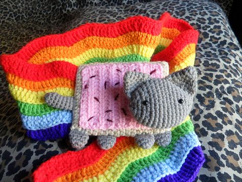 Nyan Cat Crochet Pattern, Nyan Cat Crochet, Nerdy Crochet Patterns Free, Crochet Cat Scarf, Cat Scarf Pattern, Nerdy Crochet, Crochet Hat For Women, Cat Scarf, Nyan Cat