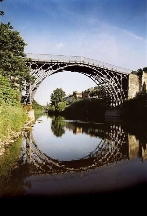 Telford Shropshire, Iron Bridge, Georgian Architecture, Living In London, English Heritage, Iron Work, Medieval Castle, Still Water, Photo Library