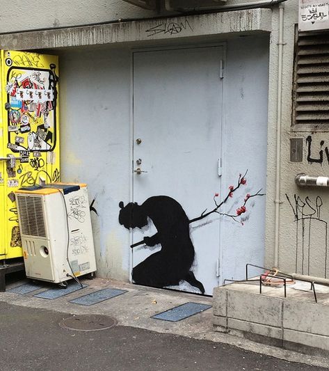 Street Art by Pejac – In Tokyo, Japan #streetart #graffiti #japan #tokyo Joseph Beuys, Street Art Utopia, Love Graffiti, Japan Street, Working Women, East Meets West, Street Graffiti, Japan Tokyo, Street Art Graffiti