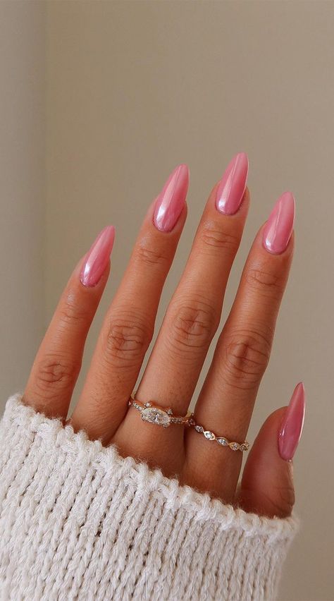 pink nails, light pink nails, pink nude nails, pink nails designs, pink nail ideas, hot pink nails, pink nail colors, pick n mix pink nails Ongles Rose Pastel, Pink Wedding Nails, Cute Pink Nails, August Nails, Summery Nails, Pink Nail, Nagel Inspo, Classy Nails, Minimalist Nails