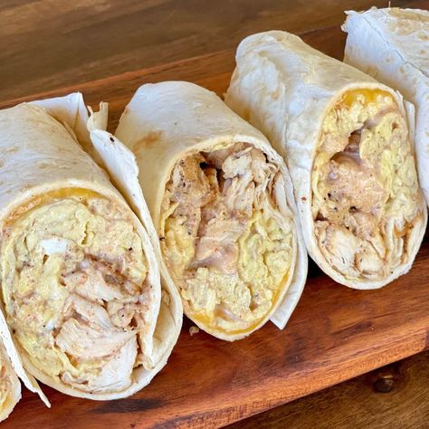 Grilled Chicken Breakfast Burritos Chicken Breakfast Burrito, Breakfast Burrito Recipes, Blackstone Breakfast, Best Breakfast Burritos, Egg Burrito, Burrito Ingredients, Burrito Recipes, Chicken Breast Tenderloins, Breakfast Burritos Recipe