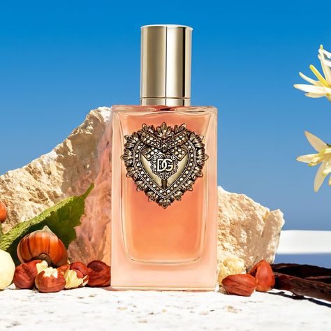 ✨ Indulge in the Luxury of Dolce&Gabbana Devotion Intense ✨ Discover the richness of Devotion Eau de Parfum Intense, the latest masterpiece from Dolce&Gabbana. This Amber Vanilla fragrance combines the unique notes of hazelnut, orange blossom, and vanilla for an unforgettable scent experience. 🌿 🌟 Top Notes: Hazelnut 🌸 Heart Notes: Orange Blossom 🍦 Base Notes: Vanilla Explore the elegance and sophistication of Devotion Intense. Read more: https://www.perfumestars.com/dolce-gabbana-devotio... Devotion Dolce Gabbana, Perfume Reviews, Perfume Fragrance, Vanilla Fragrance, Heart Notes, Luxury Fragrance, Fragrance Collection, Clean Girl, Orange Blossom