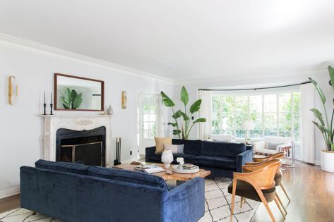 Griffith Park Living Room Reveal + Get The Look - Emily Henderson Sala Vintage, Timeless Living Room, Living Room Reveal, Living Room Setup, Design Salon, Living Room Trends, Livingroom Layout, Home Trends, Design Living Room