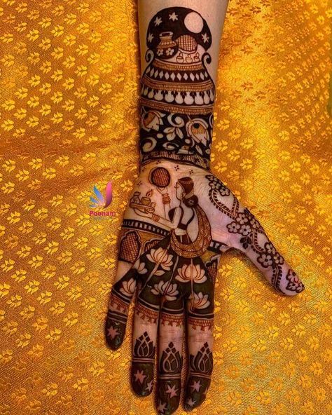 Karwa Chauth Special Full Hand Mehndi Designs - K4 Fashion Karva Chauth Mehndi, Karva Chauth Mehndi Designs, Peacock Mehndi Designs, Karva Chauth, Mehndi Designs Bridal Hands, Legs Mehndi Design, Henna Art Designs, Modern Mehndi Designs, Latest Bridal Mehndi Designs