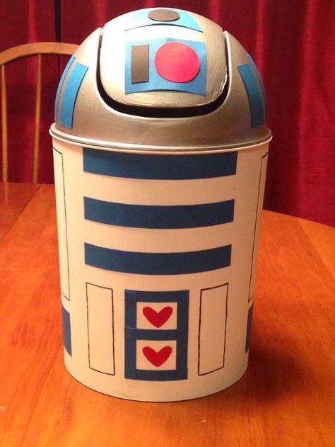 Star Wars Valentines Box, Star Wars Birthday Party Ideas, Disfraz Star Wars, Kids Valentine Boxes, Star Wars Valentines, Happy Hearts Day, Star Wars Birthday Party, Valentine Day Boxes, Birthday Star