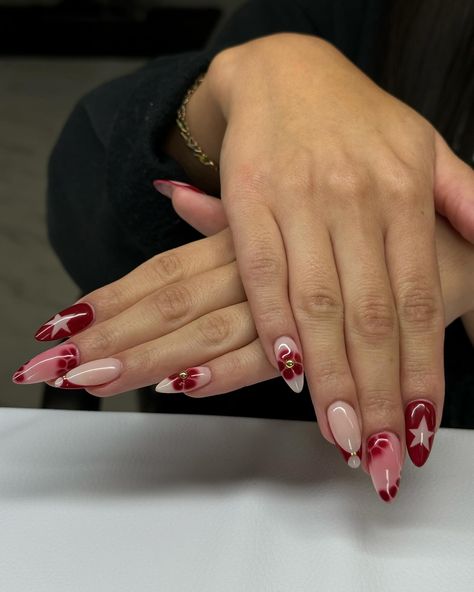 blooming gel is in the air this fall 🍁 @beetlesgelpolish @beetles_community @apresnailofficial #gel #gelnails #gelnail #gelpolish #uñasdegel #nailtech #nail #nailart #nailsnailsnails #naildesign #naildesigns #bloominggel #bloomingflowers #bloominggelflowers #red #rednails #star #starnails #fallnails #trendynails #explore #explorepage Blooming Gel, Nail Envy, Star Nails, Beetles, Blooming Flowers, Nail Tech, Trendy Nails, Red Nails, Gel Polish