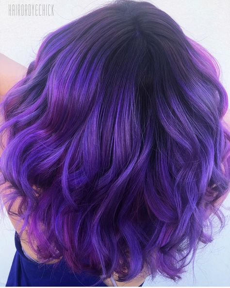 Purple Hair: Volume Up. A voluminous bob with dark roots and a deep purple tone. Click through for 25 dark purple hair color ideas. #darkpurplehair #darkpurplehaircolor #purplehair #purplehairideas #haircolorsforbrunettes IG: @hotonbeauty Purple Hair With Black Roots, Lunar Aesthetic, Bright Purple Hair, Purple Hair Dye, Dark Purple Hair Color, Dream Hairstyles, Short Purple Hair, Purple Hair Color, Dark Purple Hair