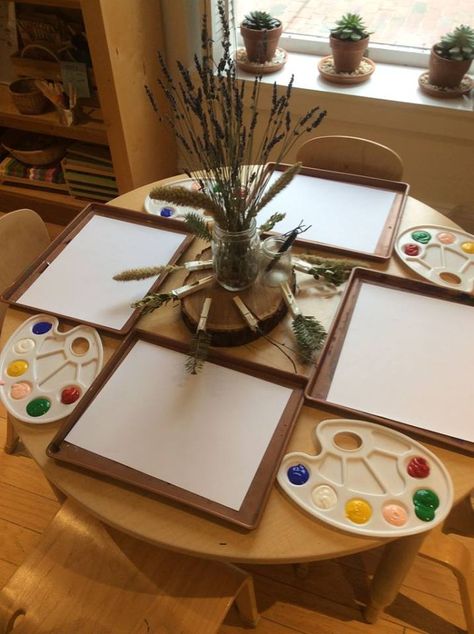 Charlestown Nursery School Preschool Table Set Up, Reggio Classroom Set Up, Process Art Preschool, Art Provocations, Preschool Creative Art, Reggio Emilia Classroom, Hearts Paper Crafts, Reggio Inspired Classrooms, Creative Area