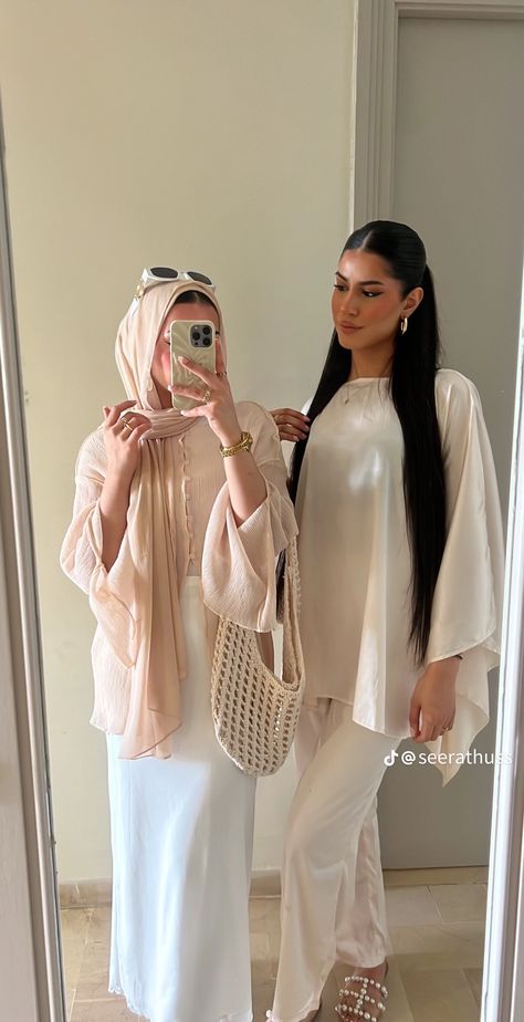 Muslim Vacation Outfits, Vacation Modest Outfits, Girly Hijabi Outfits, Hijab Vacation Outfits, Hijabi Holiday Outfits, Hijabi Vacation Outfits, Modest Holiday Outfits, Muslim Summer Outfits, Hijabi Outfits Summer